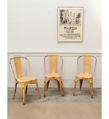 Lot de 3 chaises Tolix orange pastel Alma N°1698- Produit chiné Debongout