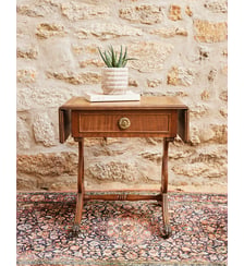 Table d'appoint en bois et cuir Francine N°908- Produit chiné Debongout