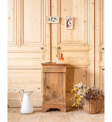 Meuble d'appoint en noyer Gilbert N°1741- Produit chiné Debongout