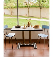 Table à manger en formica et pieds bistro ancien Karla N°1288 - Produit chiné Debongout