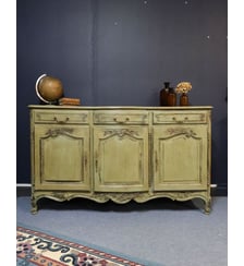 Grand buffet en bois vert patiné Gilbert N°693- Produit chiné Debongout