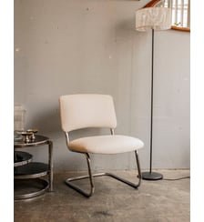 Fauteuil restauré au tissu bouclette Jakob N°1266- Produit chiné Debongout