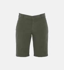 Short chino. Schott