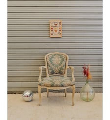 Fauteuil en bois beige et tissu bleu Ernest N°1618- Produit chiné Debongout