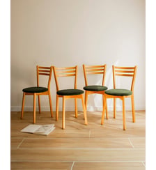 Lot de 4 chaises aux lignes épurées Alma N°1866- Produit chiné Debongout