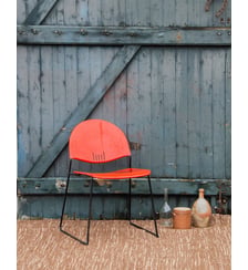 Chaise en métal rouge Diana N°126- Produit chiné Debongout