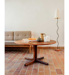 Table basse en teck Ida N°39- Produit chiné Debongout