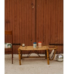 Table basse avec porte-revues en rotin Léonie N°1594- Produit chiné Debongout