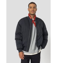 Bomber léger Solal Jott