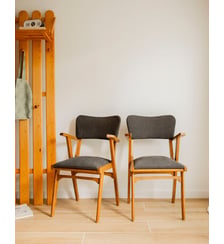 Paire de chaises à accoudoirs Claude N°1564- Produit chiné Debongout