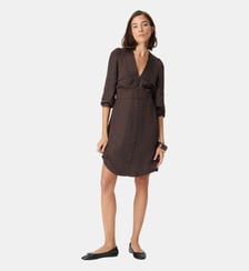 Robe courte satinée avec petits boutons Ikks