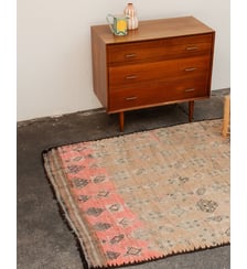 Grand tapis violet à franges Olivier N°24- Produit chiné Debongout