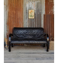 Canapé en bois et cuir noir Jacques N°147 - Produit chiné Debongout