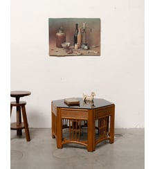 Table basse hexagonale en rotin et verre fumé Donna N°1636 - Produit chiné Debongout