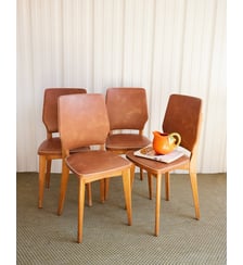 Lot de 4 chaises en skaï Alma N°1765- Produit chiné Debongout