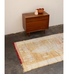 Tapis fin rouge et beige Olivier N°28- Produit chiné Debongout