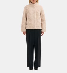Manteau court en fausse fourrure - AMIL Pablo