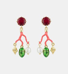 Boucles d'oreilles tiges corail, pierre facettée rouge, perle de culture, cétoine verte et coquillage doré Les Néréides