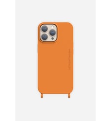 Coque de téléphone camel orangé soft touch avec anneaux pour iPhone 15 Pro La Coque Française