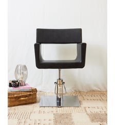 Fauteuil de coiffeur en cuir noir Jakob N°825- Produit chiné Debongout