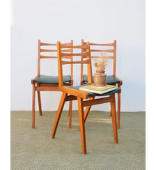 Lot de 3 chaises scandinaves en bois Alma N°1926- Produit chiné Debongout