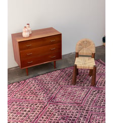 Grand tapis en laine violet à motifs Olivier N°36- Produit chiné Debongout