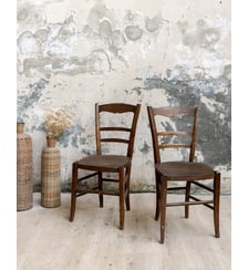 Paire de chaises sculptées en bois Claude N°1676- Produit chiné Debongout