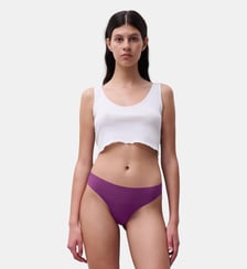 String invisible Chantelle