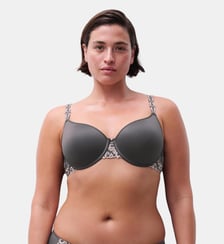 Soutien-gorge mémoire de forme emboîtant broderie italienne Chantelle