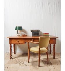 Bureau en bois clair Edouard N°539- Produit chiné Debongout