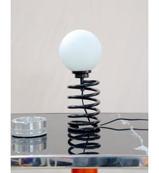 Lampe ressort en métal et opaline Julia N°1130 - Produit chiné Debongout