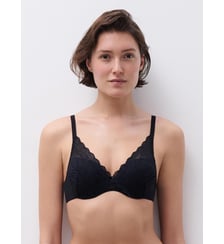 Soutien-gorge mémoire de forme emboîtant maille douce Chantelle