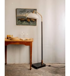 Lampadaire au globe en verre Julien N°372- Produit chiné Debongout