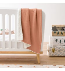 Couverture unie bébé gaze coton et sherpa Kumla La Redoute Interieurs