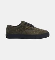 Arlo Studs Schmoove