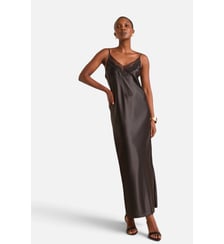 Robe Satinée Droite Reflet Maison 123