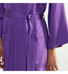 Kimono long col kimono en satin Laurence Tavernier