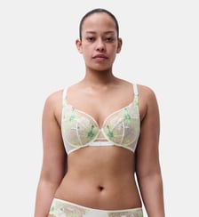 Soutien-gorge emboîtant en dentelle Chantelle Pulp