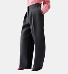 Le Pantalon Ovalo Jacquemus