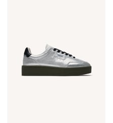 Baskets basses en cuir Faguo