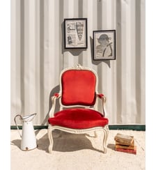 Fauteuil en tissu rouge et bois Ernest N°1519- Produit chiné Debongout