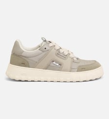 Baskets A Walk Basses En Cuir Lisse unisexes AMI Paris