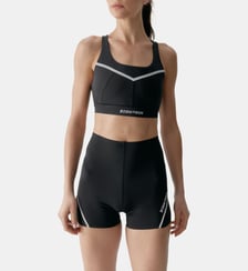 Short de sport Luna Run Détails réfléchissants Born Living Yoga