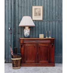 Buffet fin en bois foncé Gilbert N°605- Produit chiné Debongout