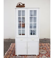 Vaisselier en rotin blanc Maximilien N°393- Produit chiné Debongout