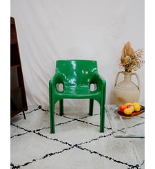 Fauteuil vert en fibre de verre Jakob N°843- Produit chiné Debongout