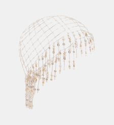Bonnet crochet avec ornements de sequins et perles argentés Rabanne