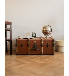 Grande malle en bois Lucienne N°200- Produit chiné Debongout