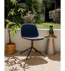 Chaise à coque en tissu foncé Alma N°1496- Produit chiné Debongout
