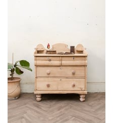 Commode anglaise en bois aux pieds tournés Garance N°738- Produit chiné Debongout